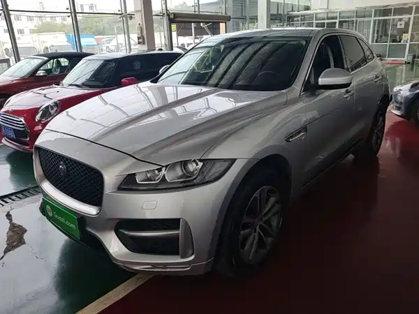 Jaguar F-PACE 2017