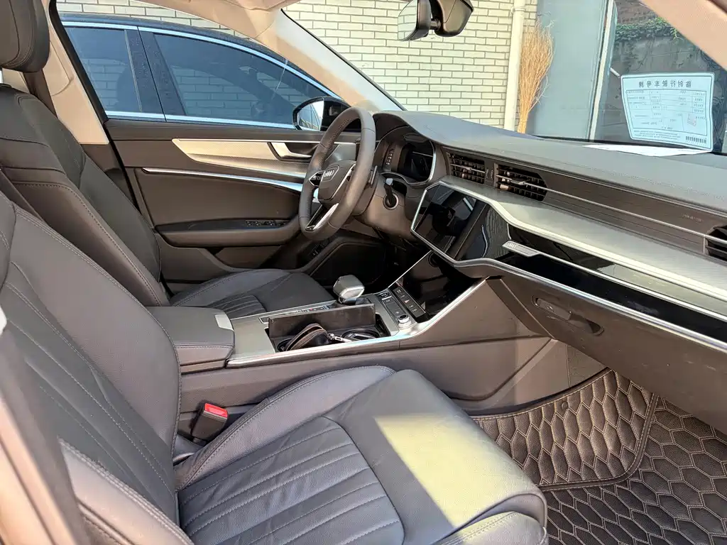 Audi A6L 2021