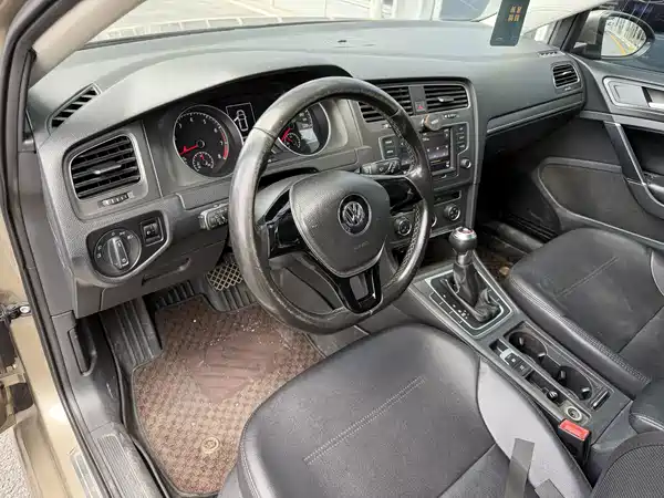Volkswagen Golf 2016