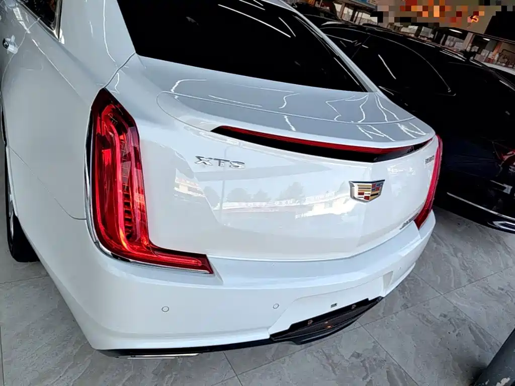 Cadillac XTS 2018 — фото 6