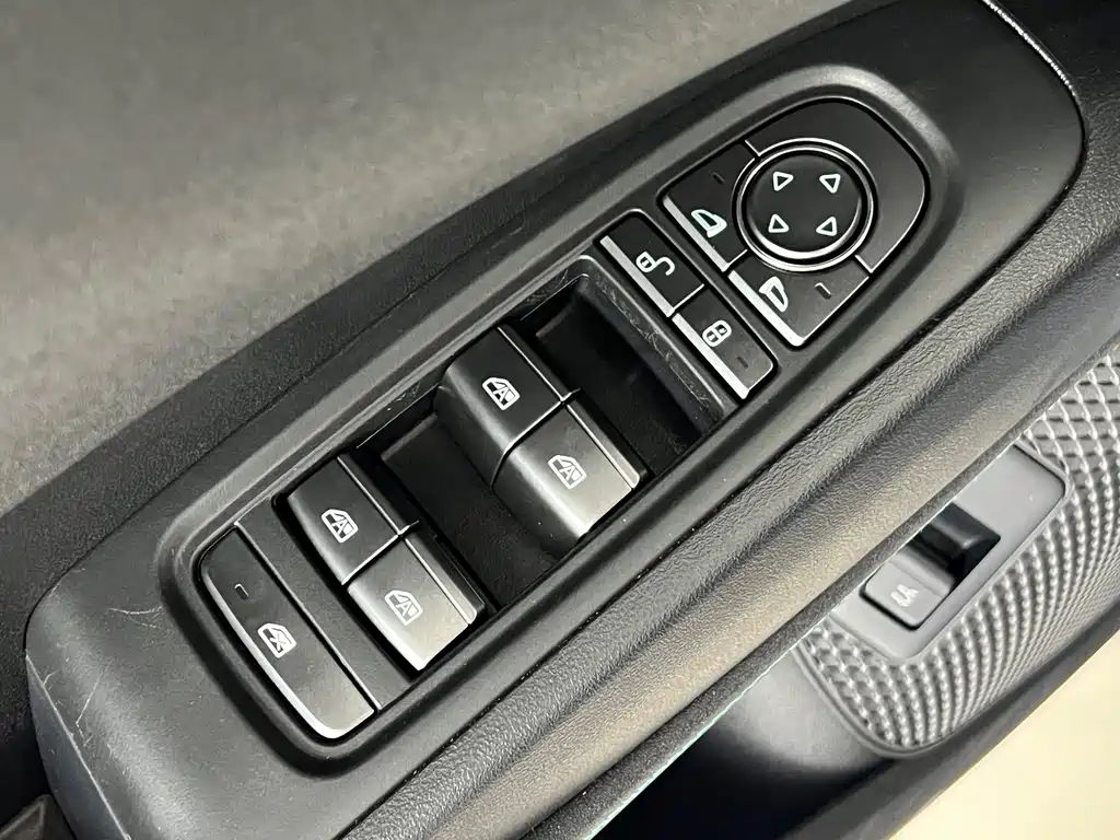 BYD Seal 06 2025 — фото 14