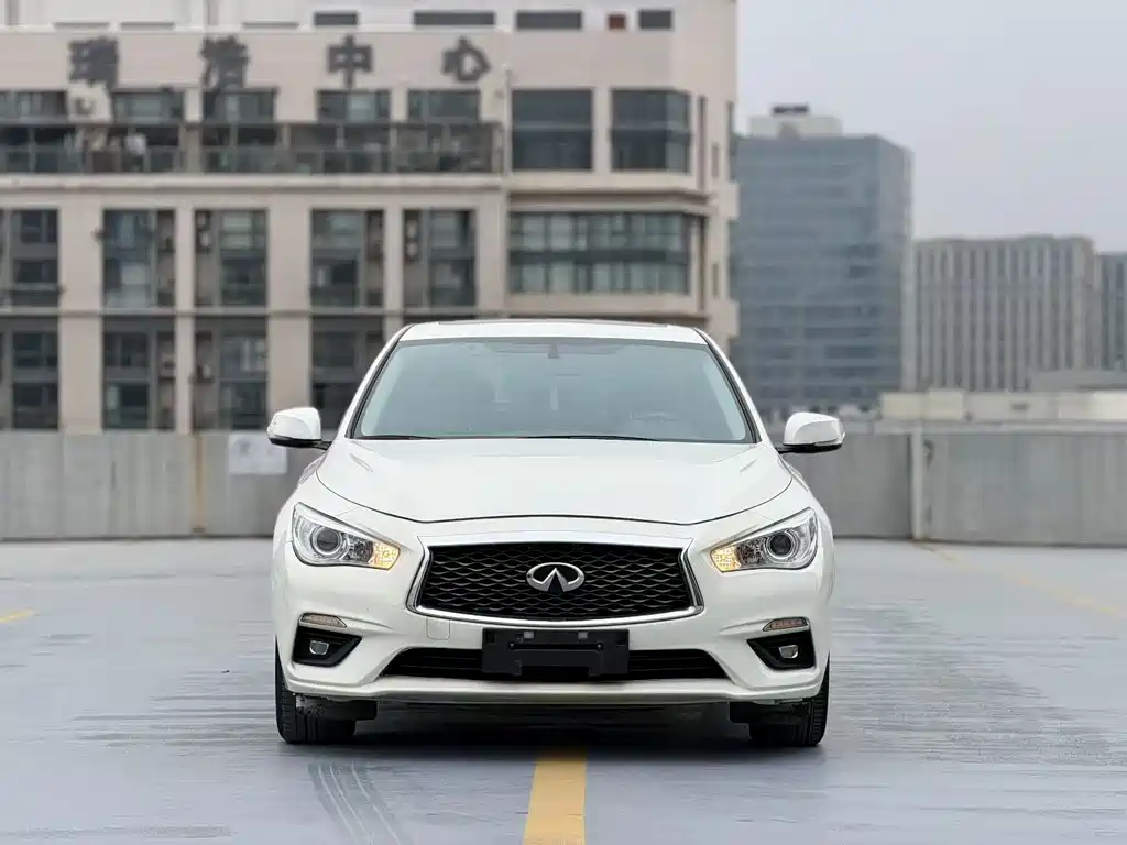 Infiniti Q50L 2023