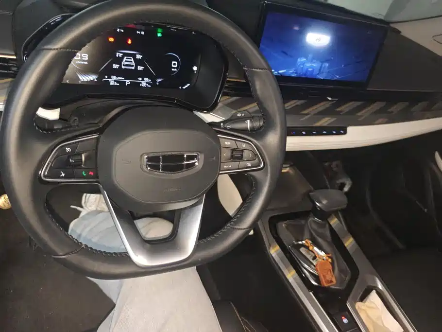 Geely Emgrand L 2022 — фото 12