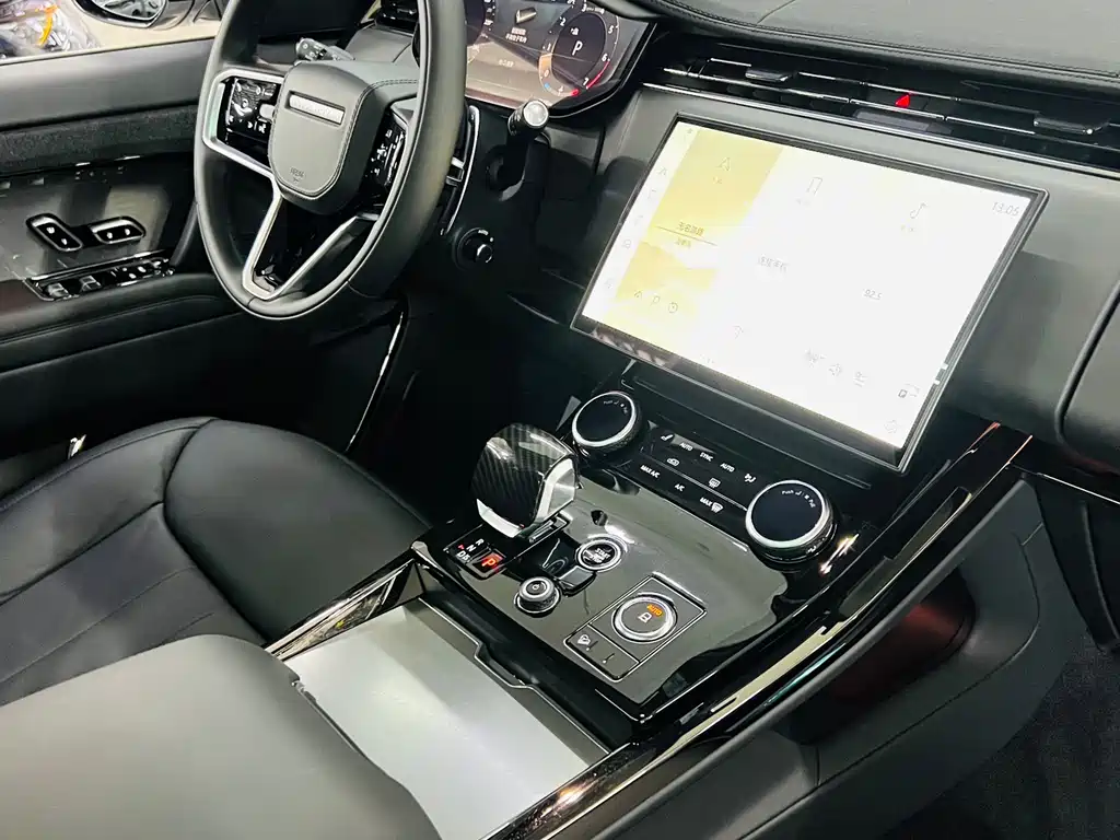 Land Rover Sport 2023 — фото 9