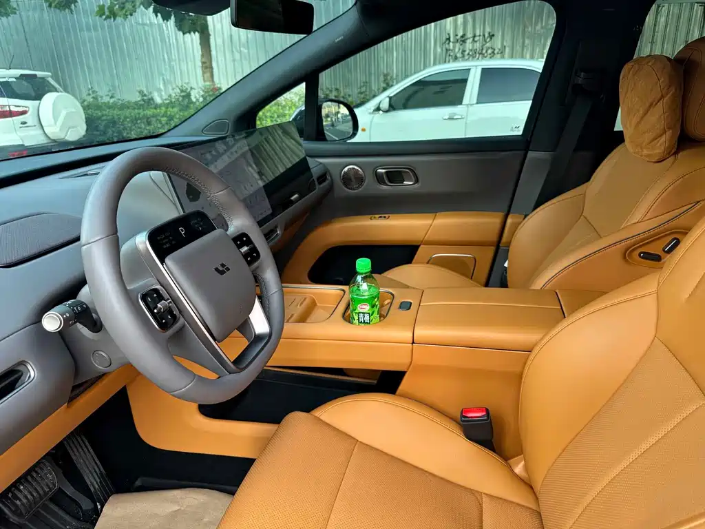 Li Auto i6 2025