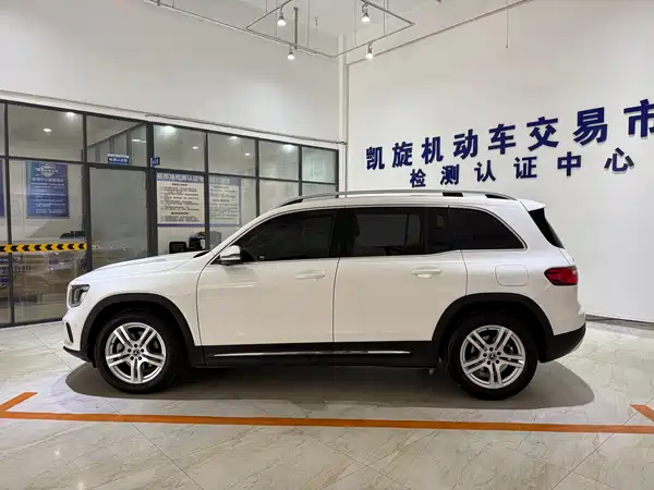 Mercedes-Benz GLB 2022