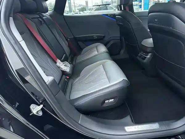 Zeekr 007GT 2026