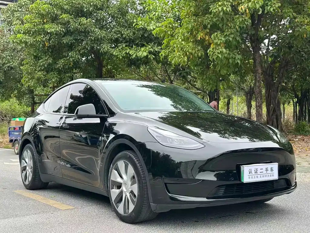 Tesla Model Y 2022 — фото 3