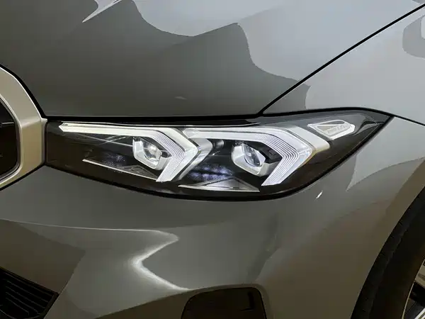 BMW i3 2024