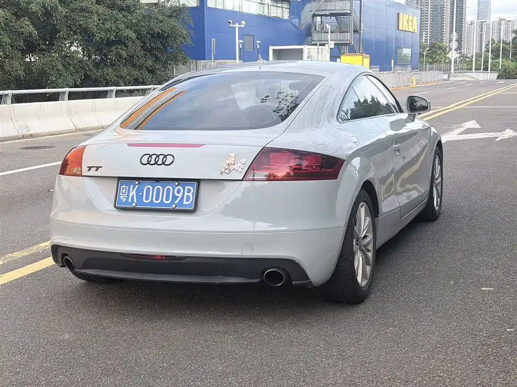 Audi TT 2011