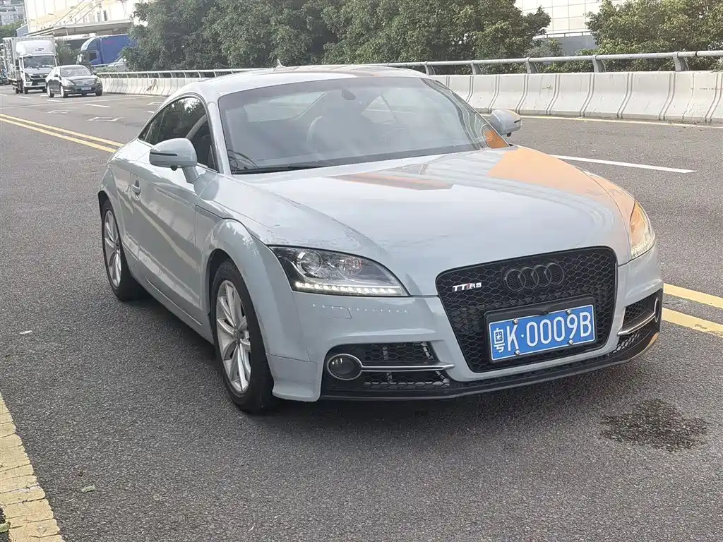 Audi TT 2011