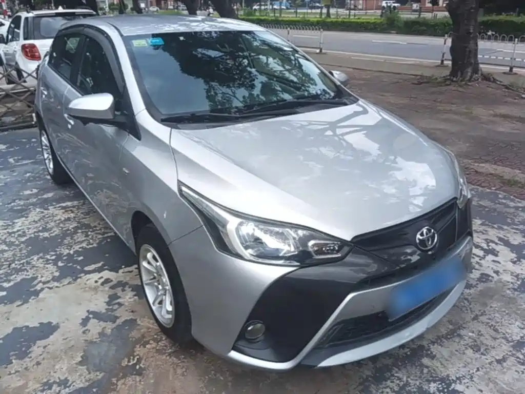 Toyota Yaris L 2016