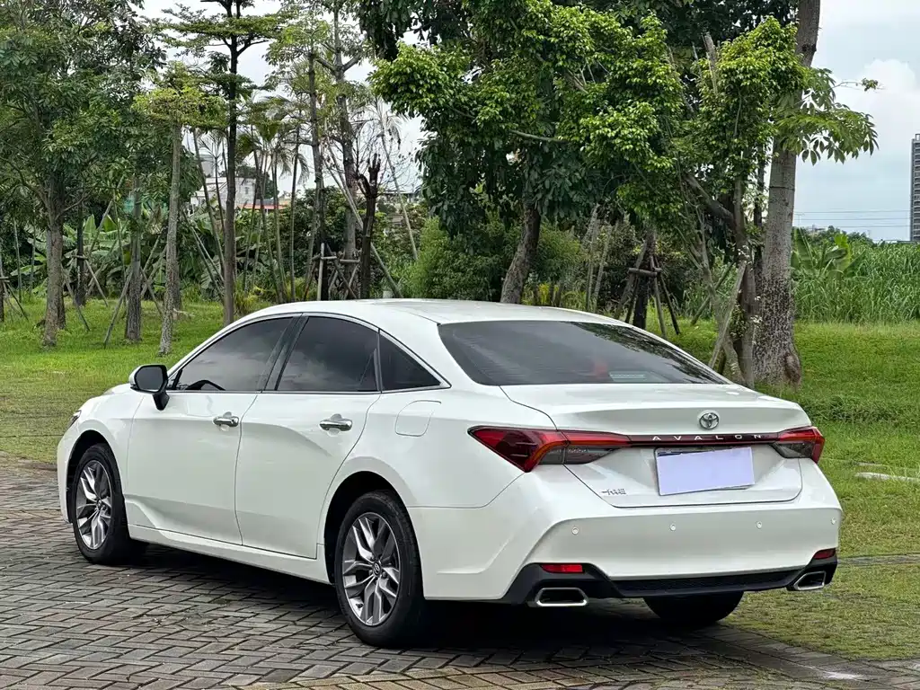 Toyota Avalon 2021 — фото 13