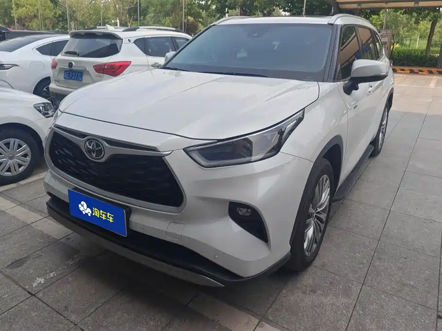 Toyota Highlander 2025