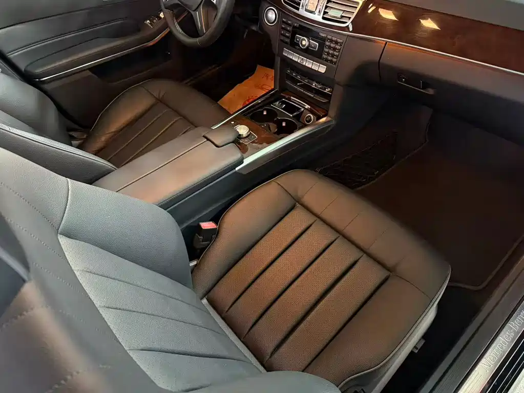 Mercedes-Benz E-Class 2015