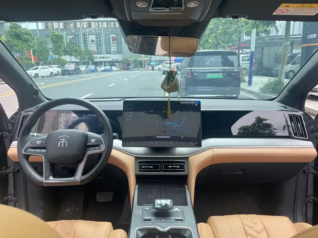 BYD Song L DM-i 2025 — фото 9