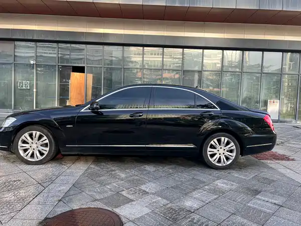 Mercedes-Benz S-Class 2013