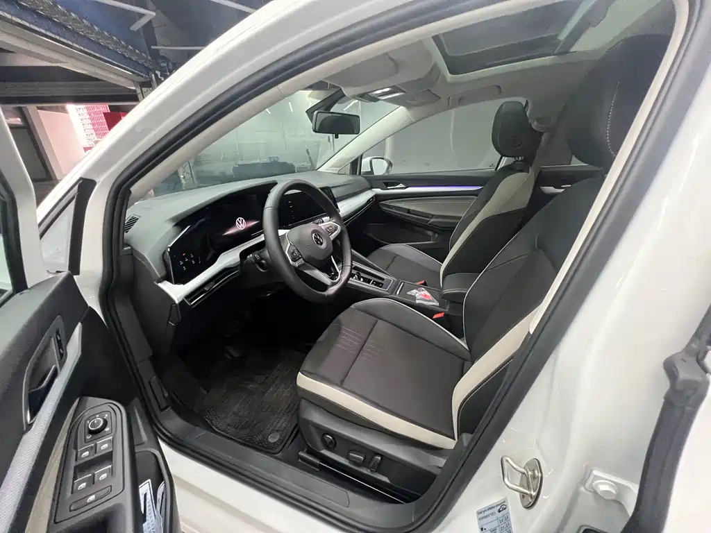 Volkswagen Golf 2022