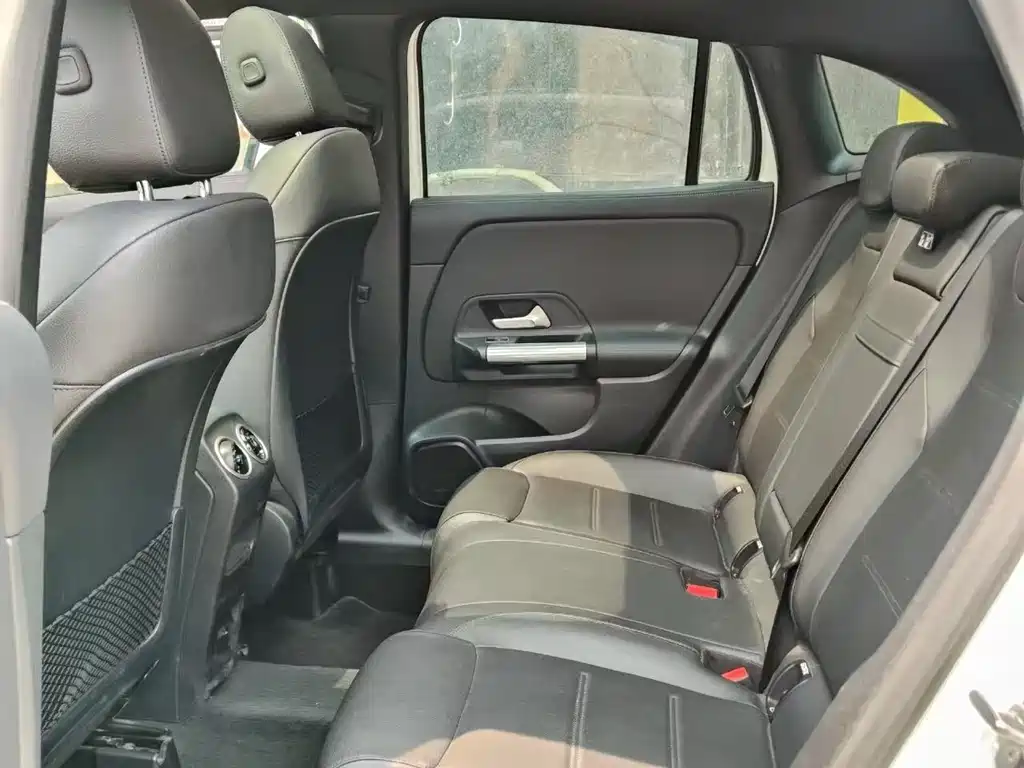Mercedes-Benz GLA 2021
