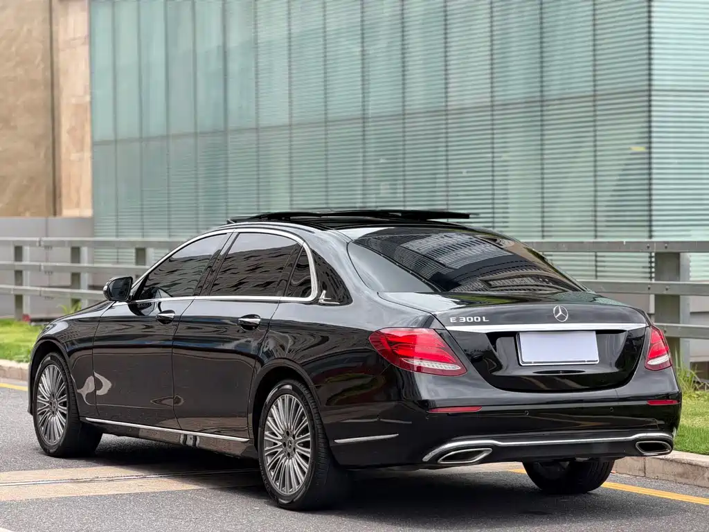 Mercedes-Benz E-Class 2020 — фото 4