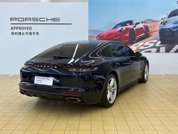 Porsche Panamera 2021
