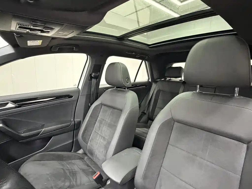 Volkswagen T-Roc 2022 — фото 16