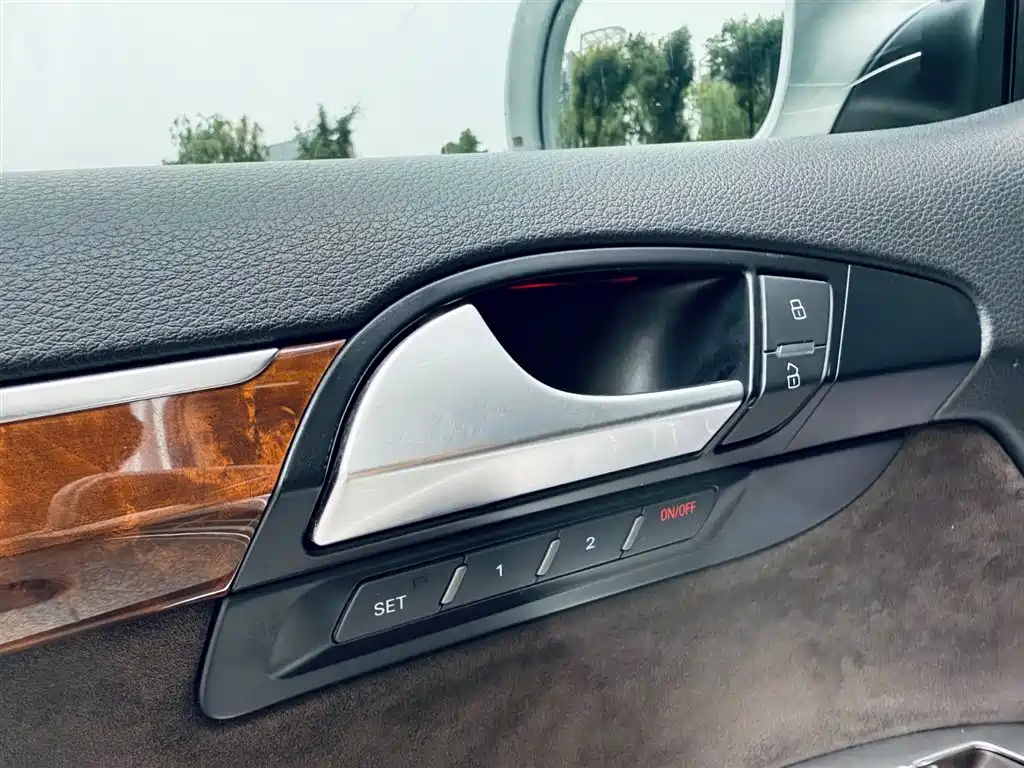 Audi Q7 2014 — фото 17