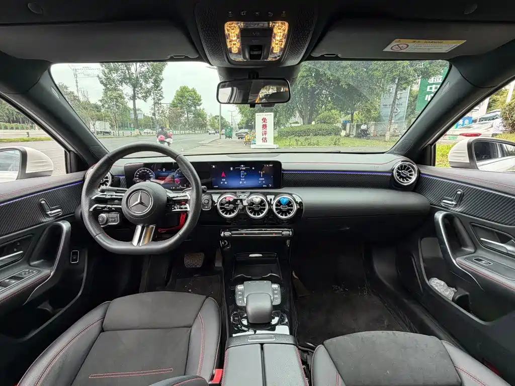 Mercedes-Benz A-Class 2023 — фото 13