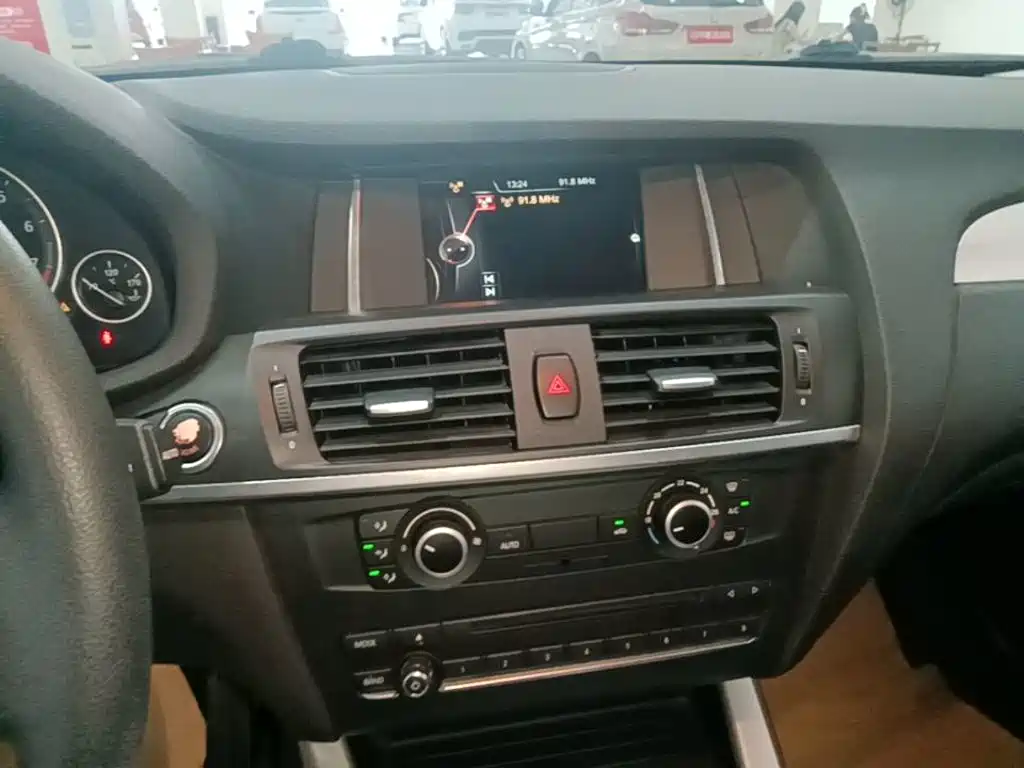BMW X3 2016 — фото 13