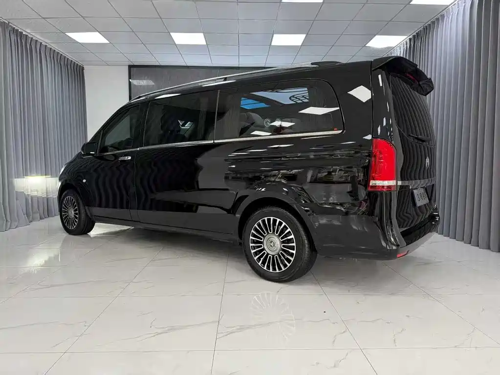 Mercedes-Benz Vito 2022 — фото 5