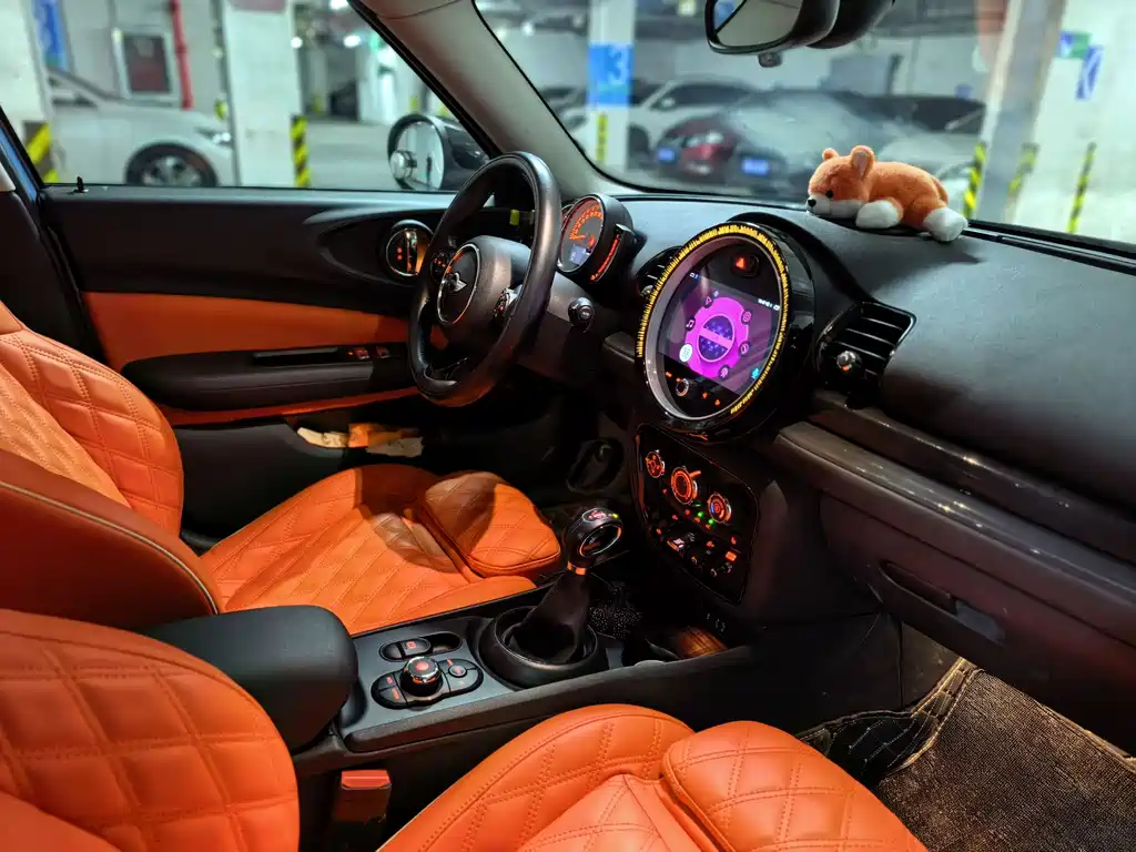 MINI Clubman 2018 — фото 13