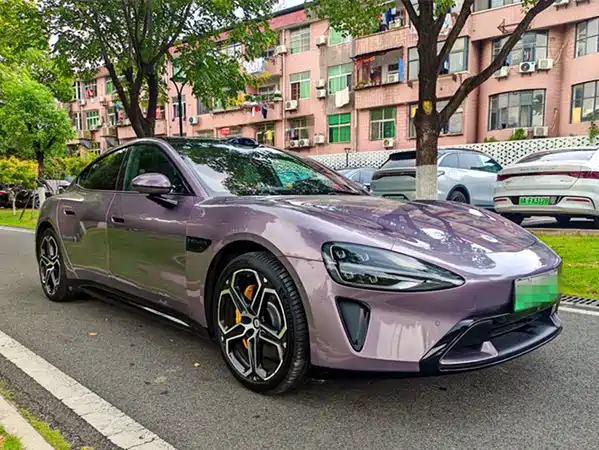 Xiaomi SU7 2024