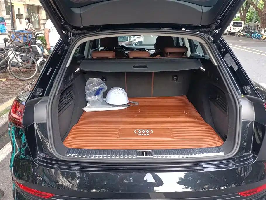 Audi e-tron 2021