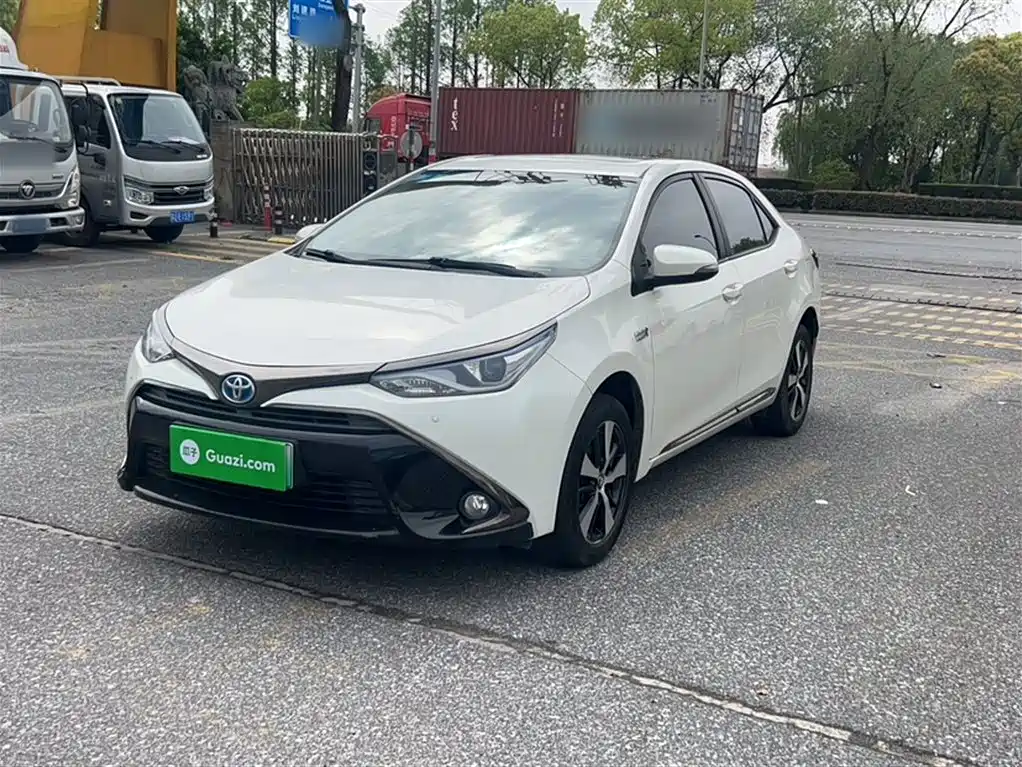 Toyota Levin Twin Engine E+ 2019 — фото 2