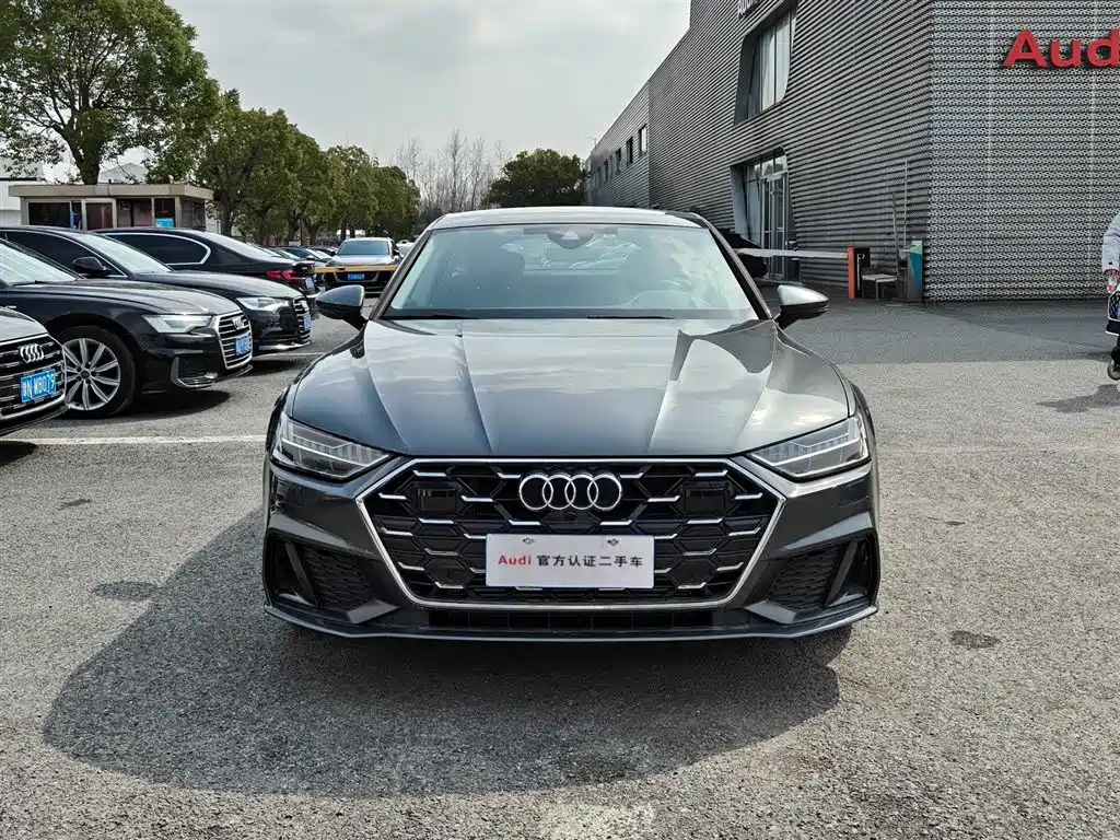 Audi A7 2025 — фото 2
