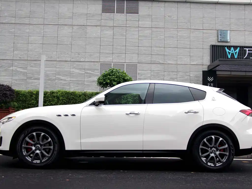 Maserati Levante 2021 — фото 3