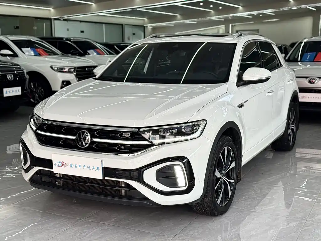 Volkswagen T-Roc 2024 — фото 1