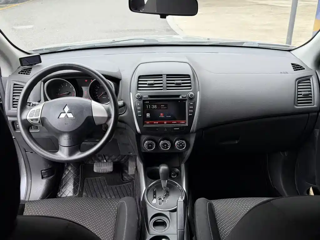 Mitsubishi ASX 2014 — фото 12