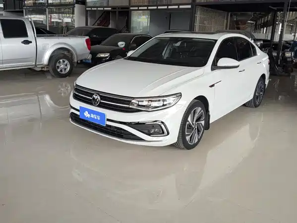 Volkswagen Bora 2023