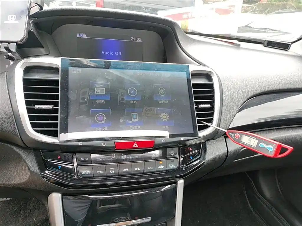 Honda Accord 2016 — фото 13