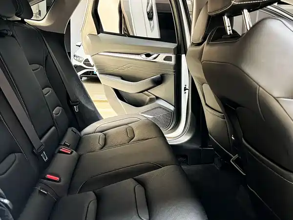 Geely Xingrui 2023