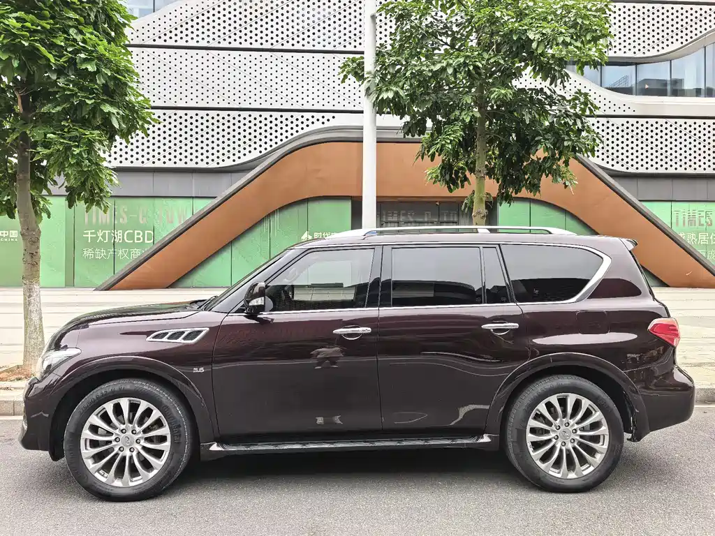 Infiniti QX80 2016 — фото 7