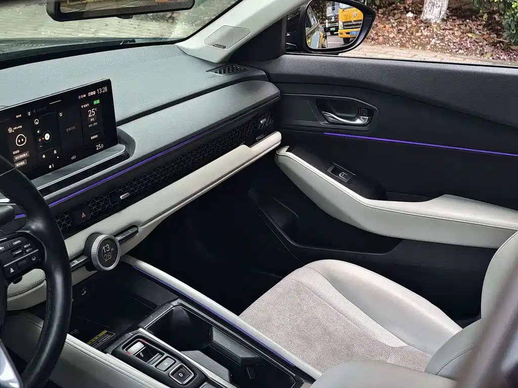 Honda Accord New Energy 2023 — фото 10