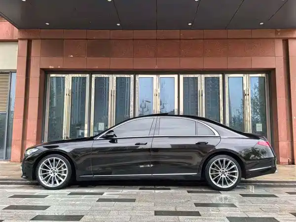 Mercedes-Benz S-Class 2021