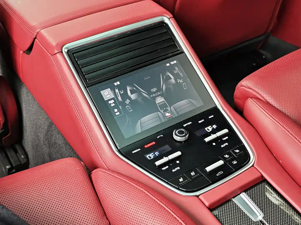 Porsche Panamera 2017 — фото 22
