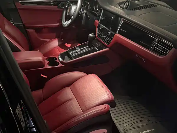 Porsche Macan 2022