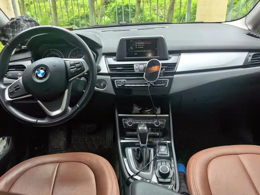 BMW 2 Series Station Wagon 2016 — фото 11