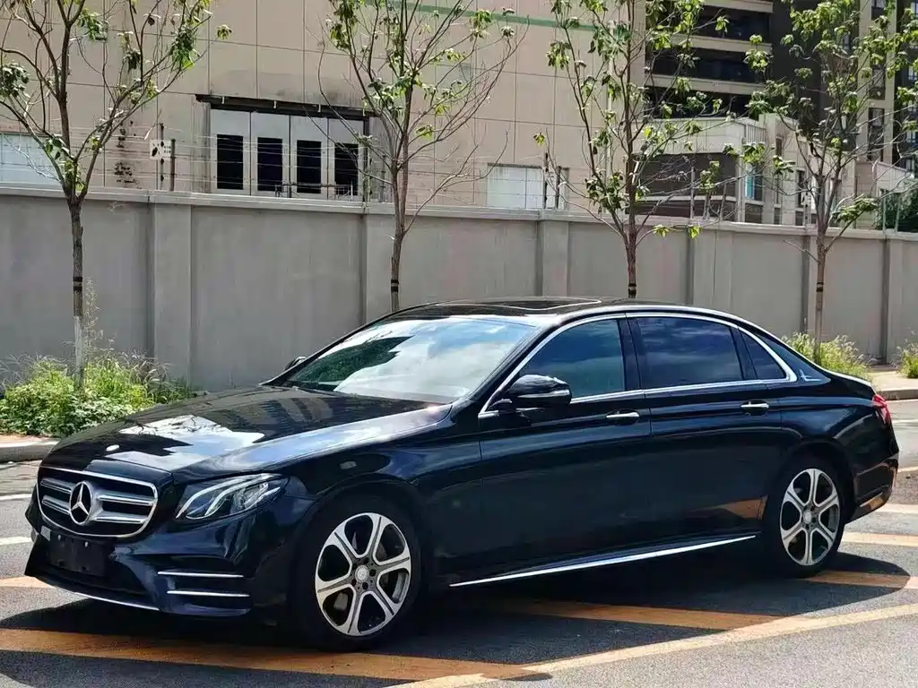 Mercedes-Benz E-Class 2016