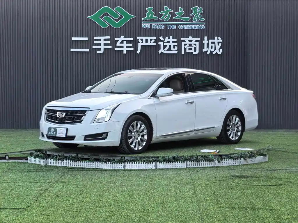 Cadillac XTS 2016 — фото 1