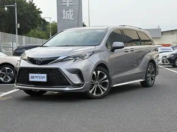 Toyota Granvia 2023